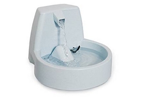 Fontaine a eau blanche pour chien
